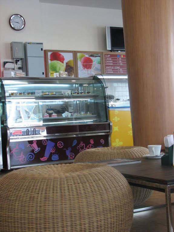 Apartament The Corner Patong Zewnętrze zdjęcie